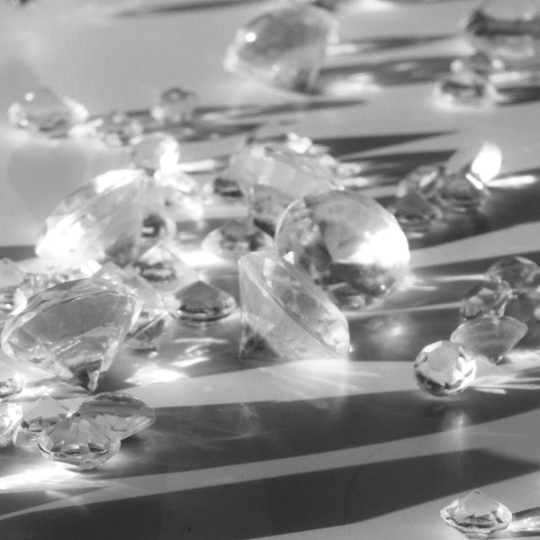 Gem Genius: Understanding G Color and SI Quality Diamonds
