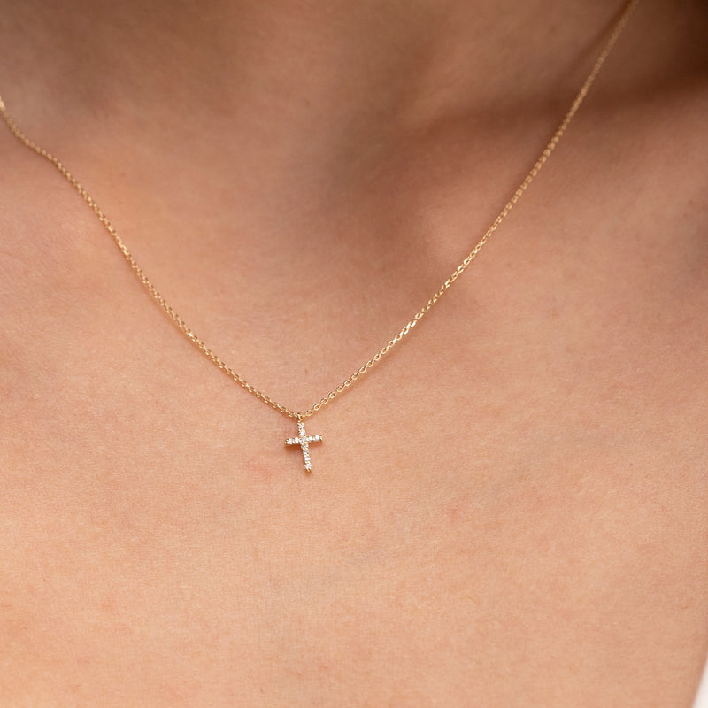 minimalistic diamond cross necklace