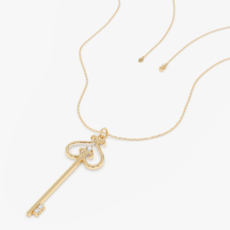 Diamond Key Necklace, Filia