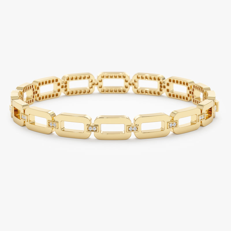 Thick Oval Link Chain Bangle in Yellow Gold