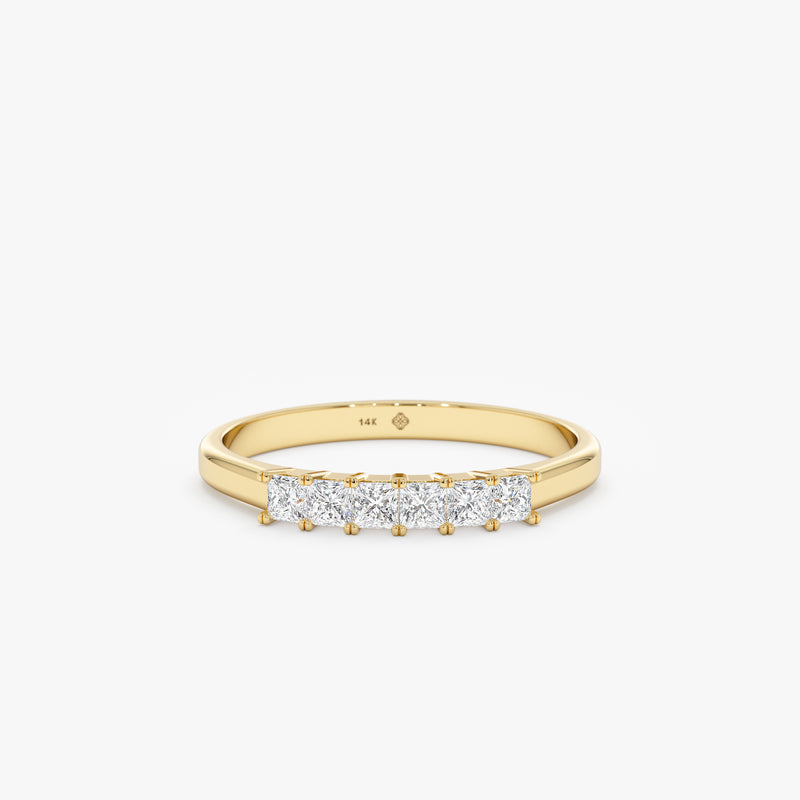 yellow gold natural diamond ring