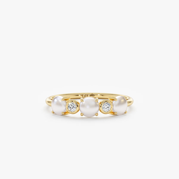 round pearl and diamond alternating solid gold ring