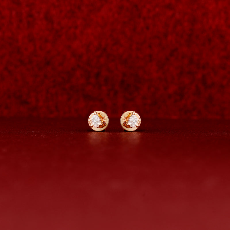 Handmade Natural Diamond Gold Studs with pear cut 