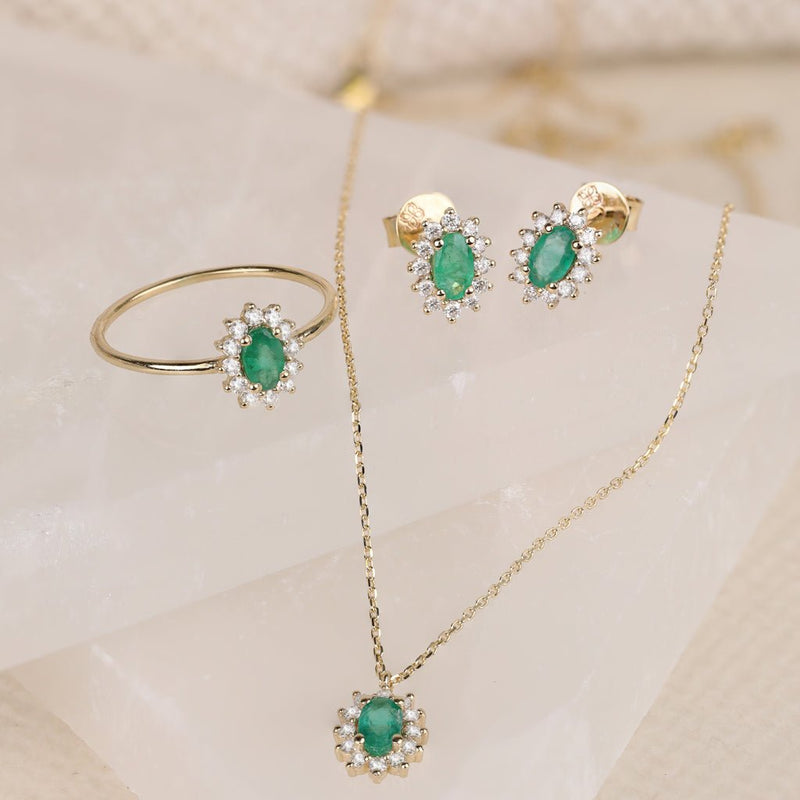 solid Gold oval cut Emerald and Diamond Set 