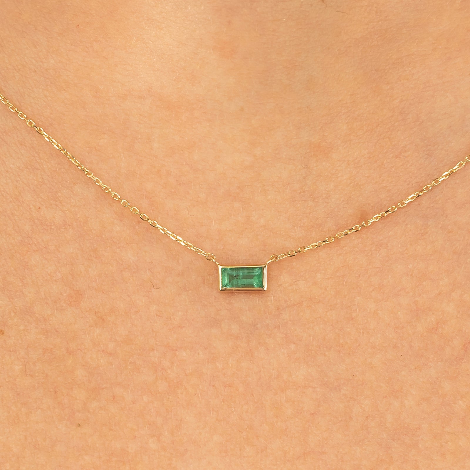 Emerald Necklace, Minimalist baguette necklace, Dainty emerald pendant, Birthday outlet Gift, 14k solid gold emerald necklace, Summer Jewelry