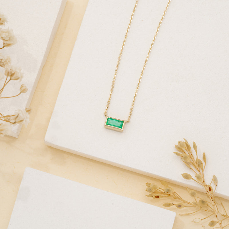 Emerald May Birthstone dainty pendant necklace