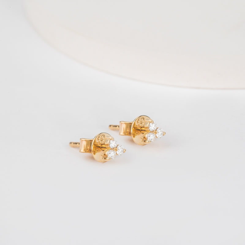 Minimalistic Diamond cluster Earrings in solid gold